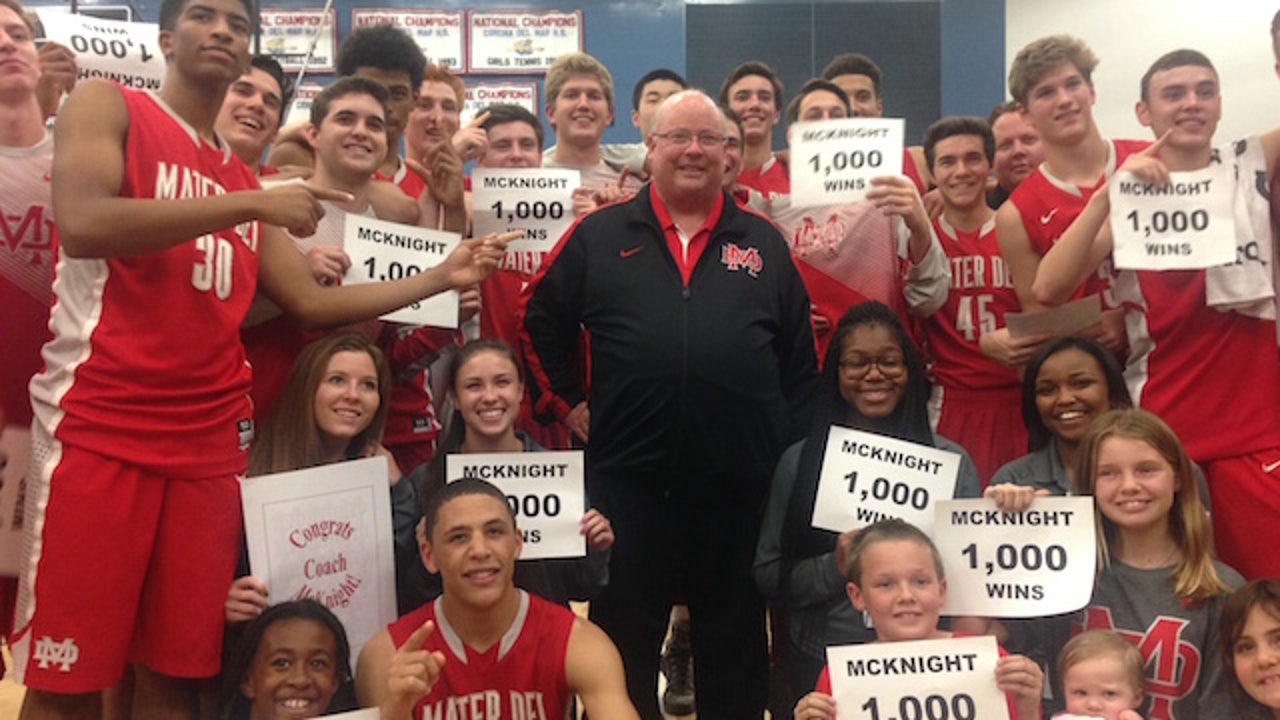 Mater Dei's McKnight first basketball coach in CA to reach 1,000 career wins